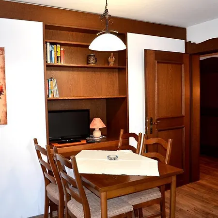 Nyaraló Haus Helga *